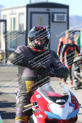 media/Dec-01-2025-Moto Forza (Mon) [[2daa91e15f]]/4-Around the Pits/